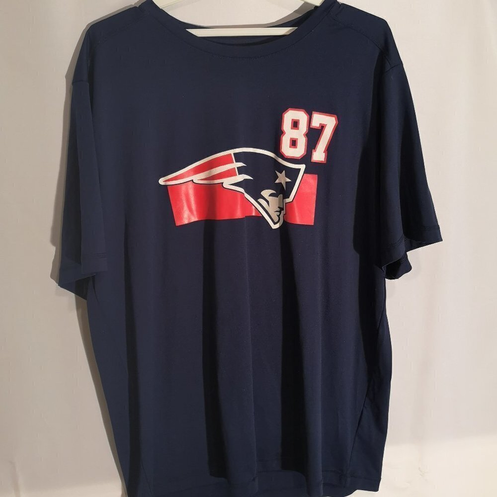 NFL Team Apparel Men's Size Large Navy Short Sleeve #87 Gronkowski T-shirt
